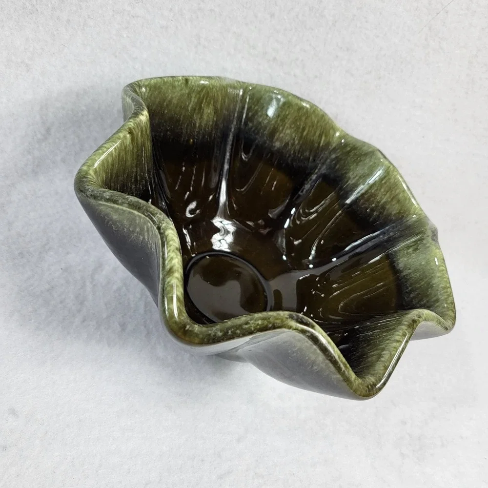 Vintage Hull‎ USA Green Drip Fluted Rim Art Pottery Bowl Planter Dish MCM Decor